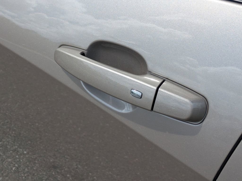 Used 2025 Chevrolet Malibu LT FWD image 10