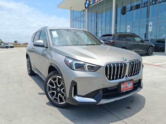 New 2026 BMW X1 xDrive28i w/ Technology Package AWD/4WD image 1