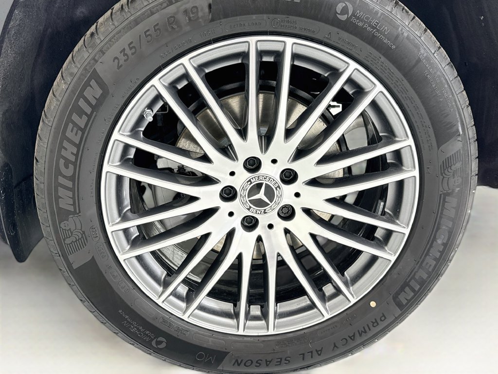 Certified 2026 Mercedes-Benz GLC 300 image 29