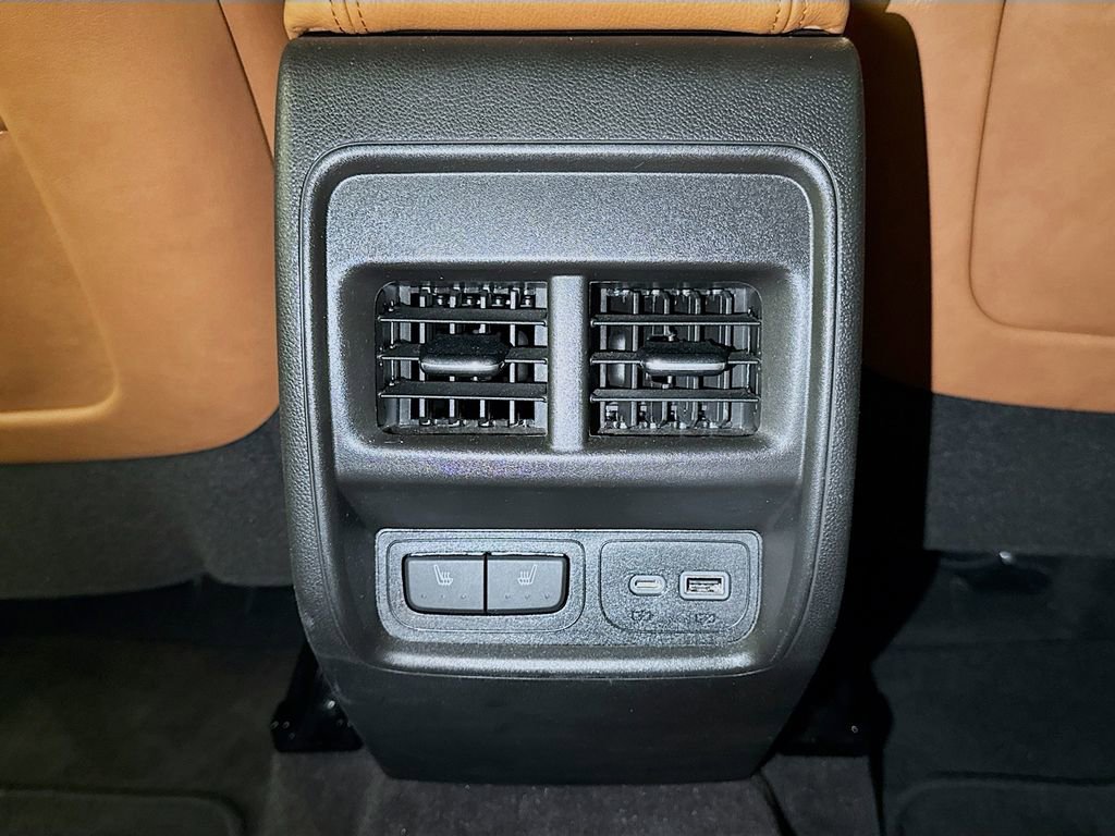 Used 2022 Cadillac XT4 Sport w/ Comfort Package FWD image 23