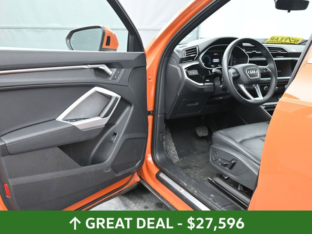 Used 2025 Audi Q3 2.0T Premium image 33