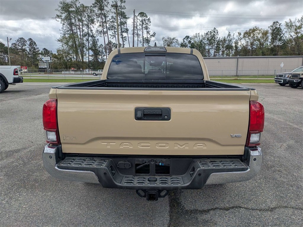 Used 2018 Toyota Tacoma SR5 image 5