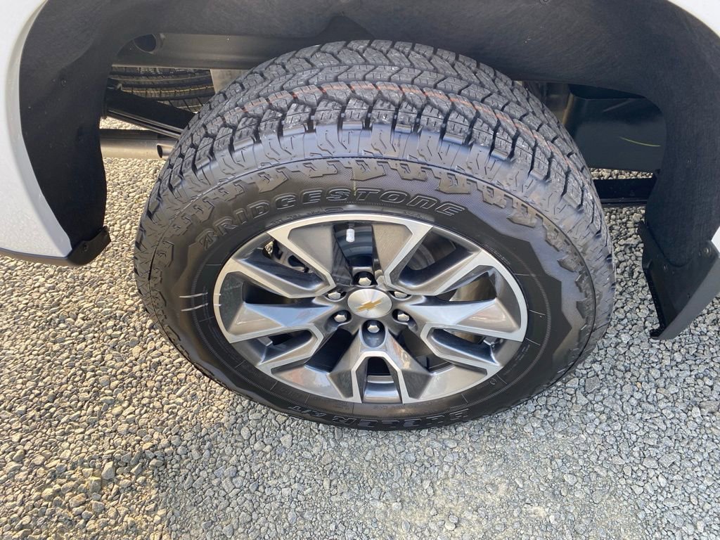 New 2025 Chevrolet Silverado 1500 LT image 24