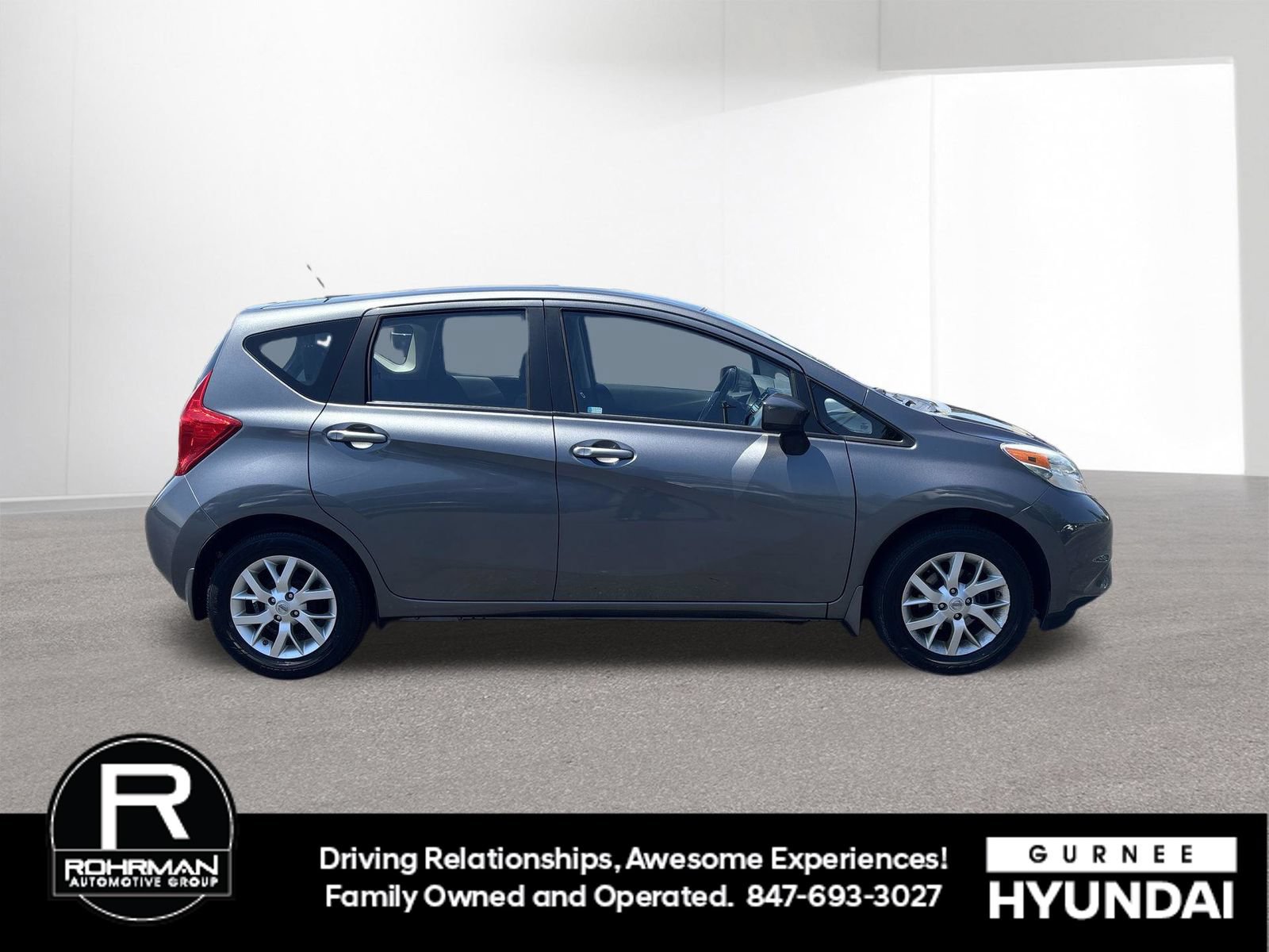 Used 2016 Nissan Versa Note SV w/ SV Appearance Package FWD image 10