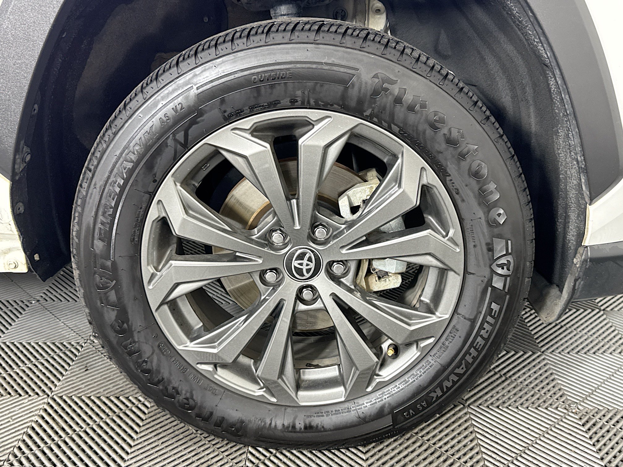 Used 2024 Toyota RAV4 Limited AWD/4WD image 50