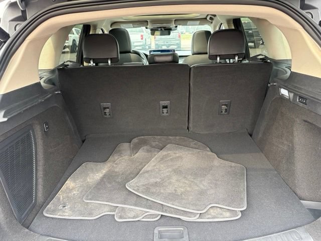 Used 2025 Lincoln Corsair AWD w/ Equipment Group 101A image 17