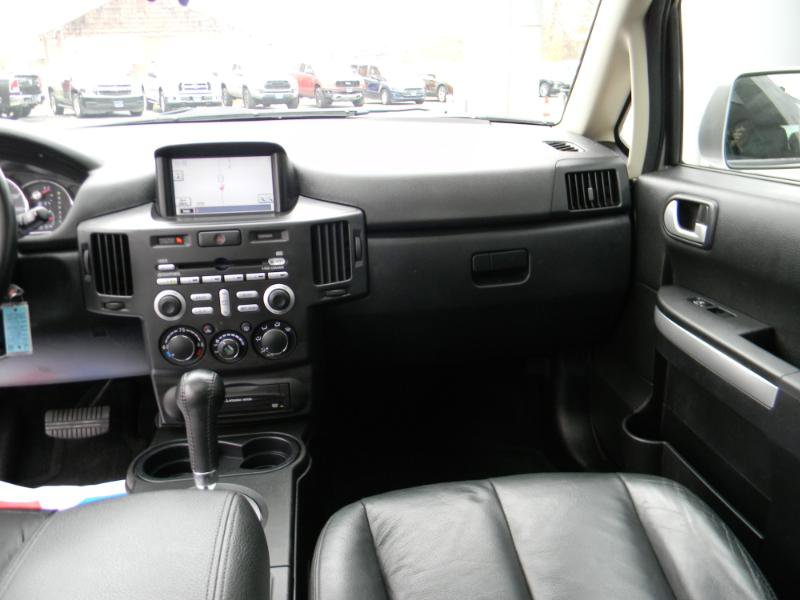 Used 2011 Mitsubishi Endeavor SE image 18