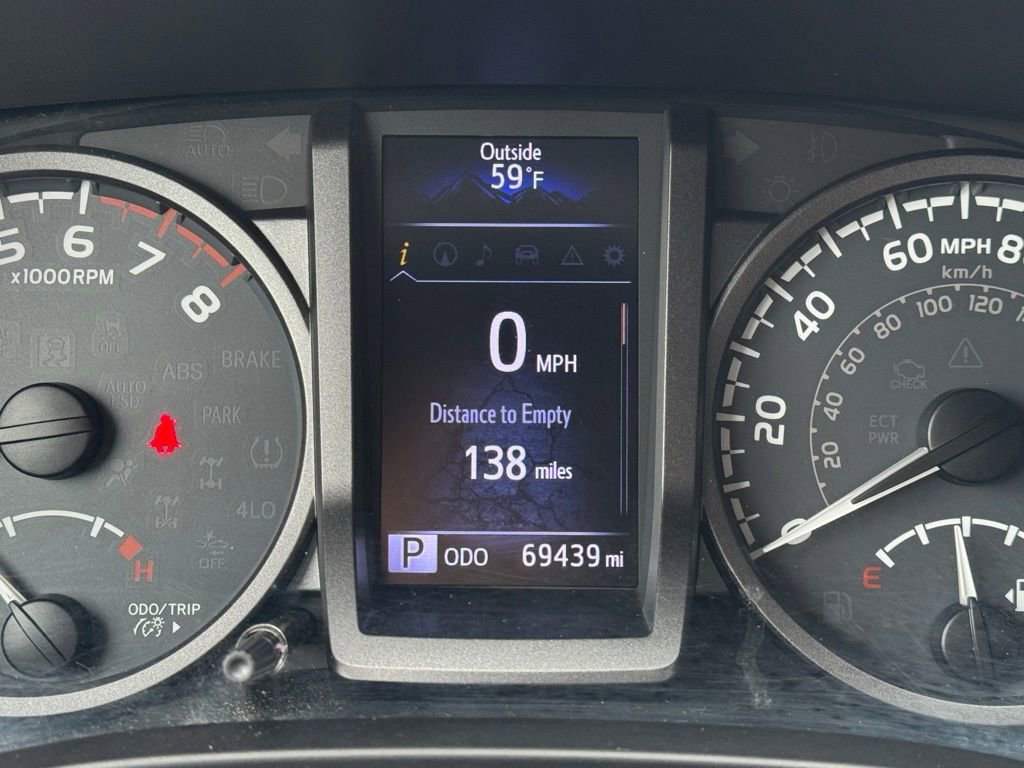 Used 2019 Toyota Tacoma TRD Off-Road image 30