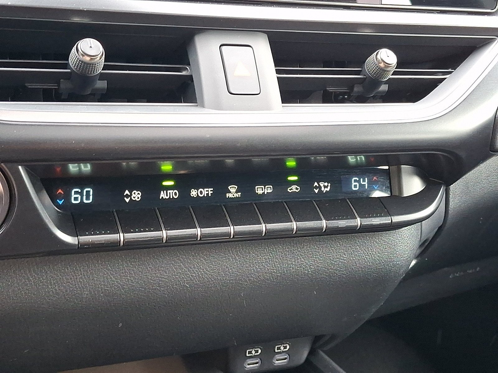 Certified 2025 Lexus UX 300h AWD w/ Accessory Package (Z1) image 17
