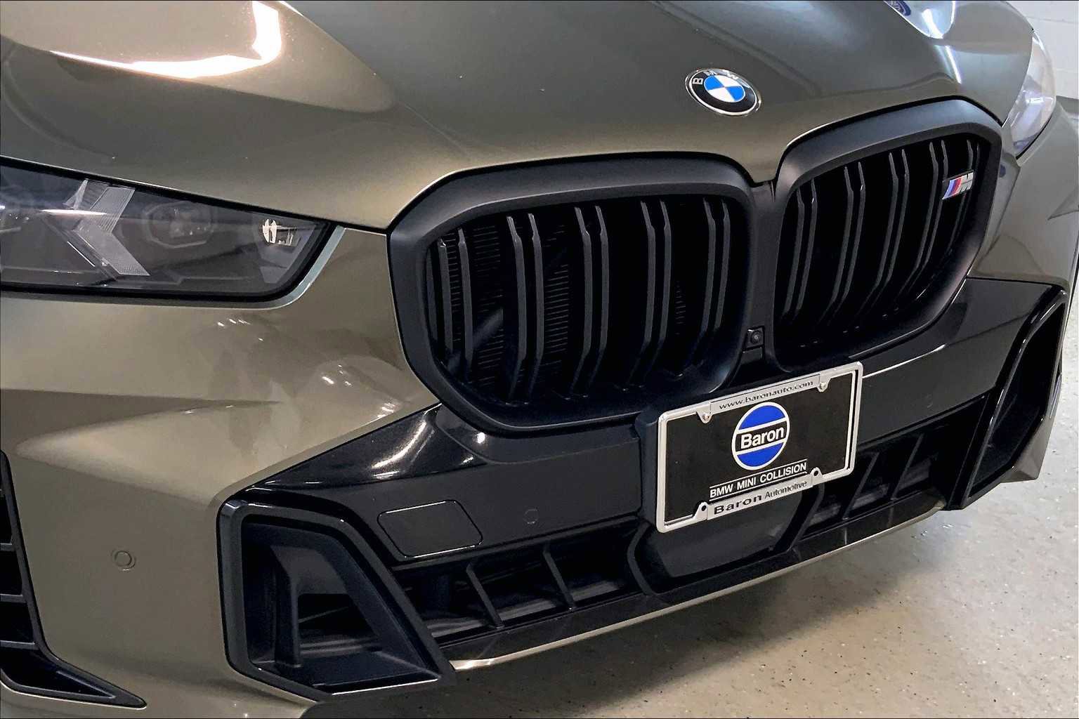 Used 2025 BMW X5 M60i image 32