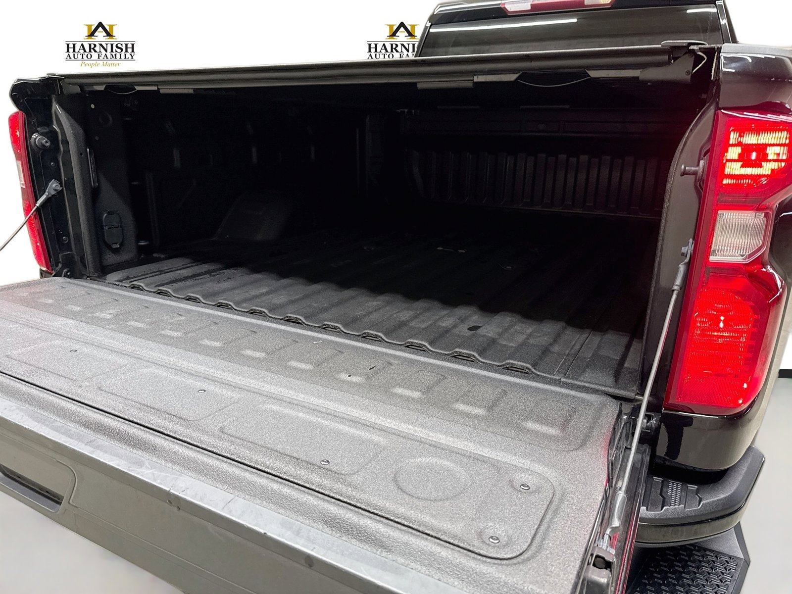 Used 2023 Chevrolet Silverado 2500 Custom w/ Custom Value Package AWD/4WD image 28