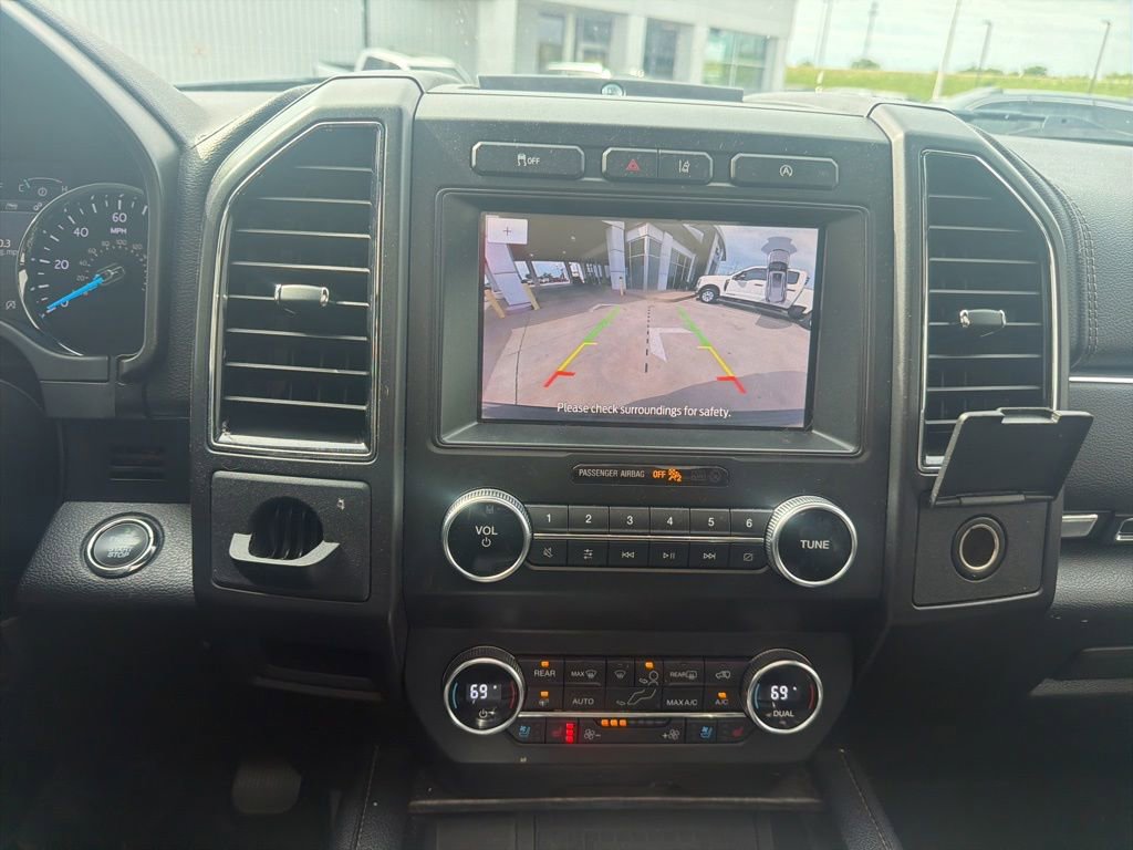 Used 2020 Ford Expedition Max Limited w/ Equipment Group 301A RWD image 19