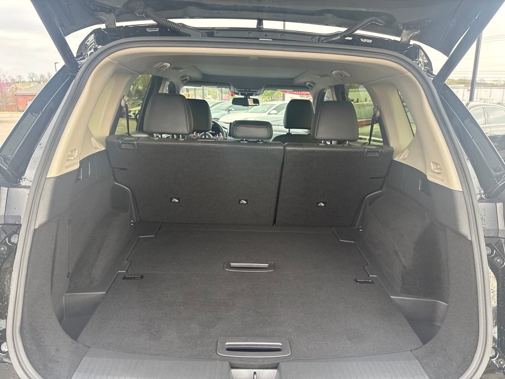 Certified 2024 Nissan Rogue Platinum w/ Platinum Premium Package image 21