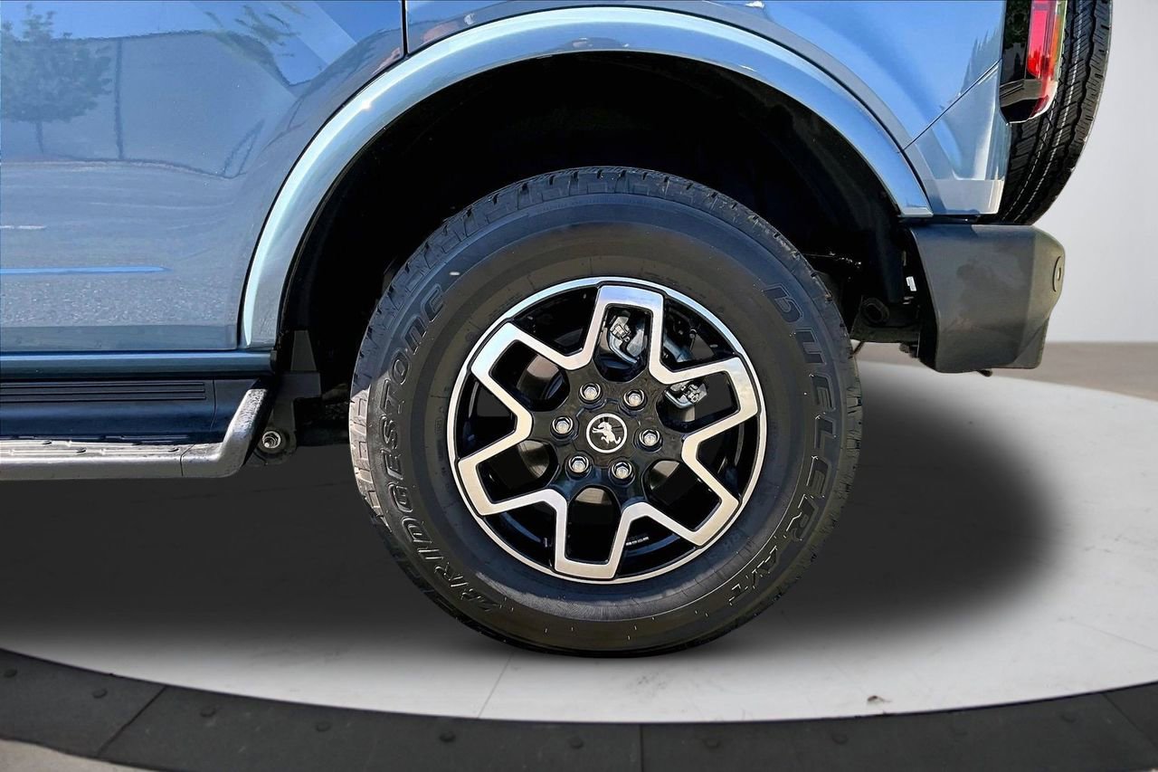 Used 2025 Ford Bronco Outer Banks AWD/4WD image 34