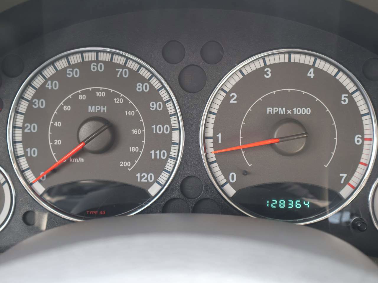 Used 2005 Jeep Liberty Limited AWD/4WD image 11