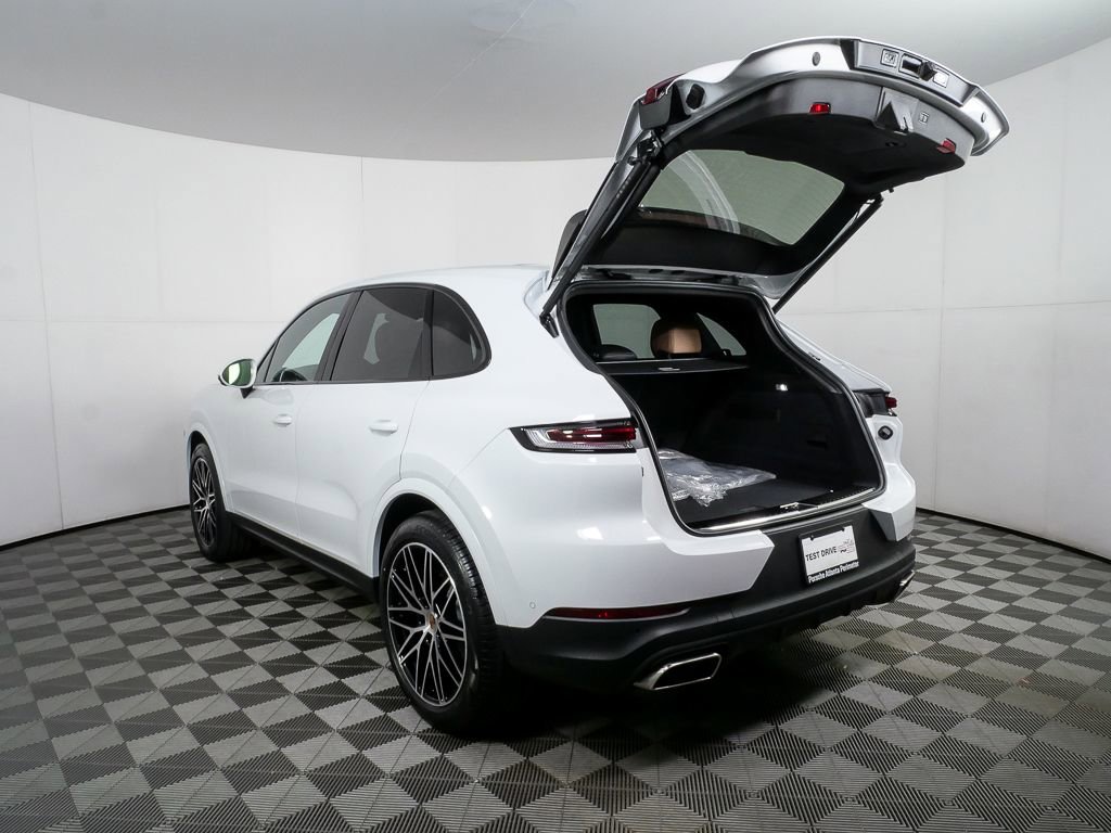 New 2026 Porsche Cayenne image 34