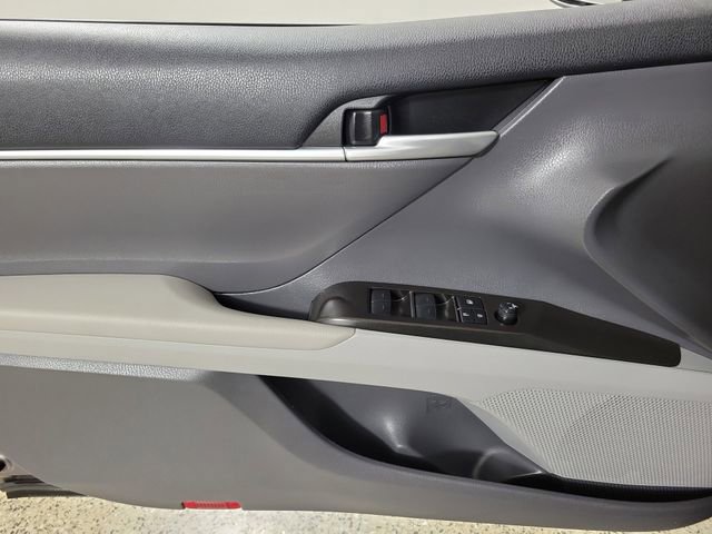 Used 2023 Toyota Camry SE w/ Convenience Package FWD image 21