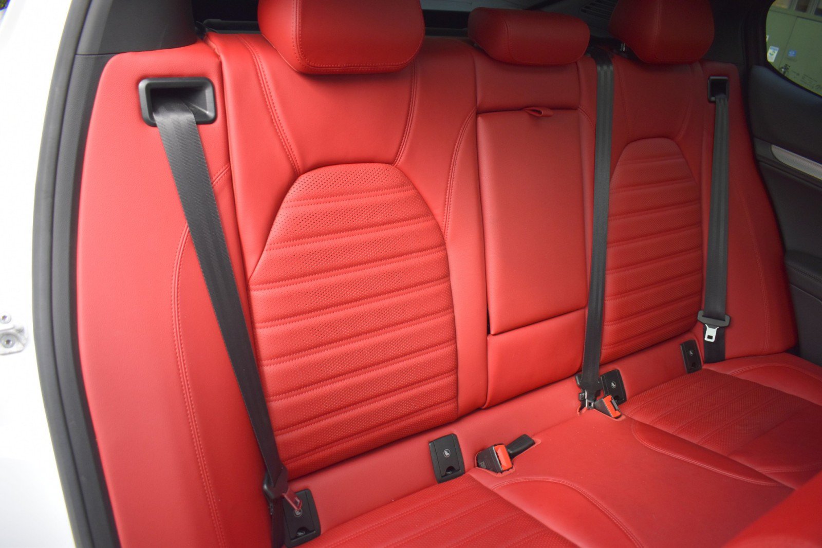 Used 2022 Alfa Romeo Stelvio Veloce AWD/4WD image 32
