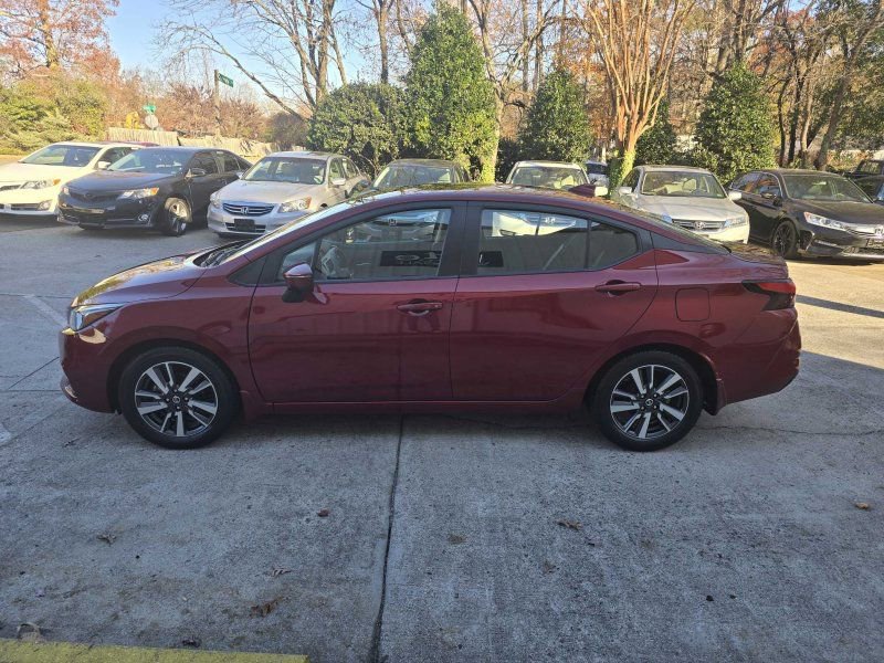 Used 2021 Nissan Versa SV image 2