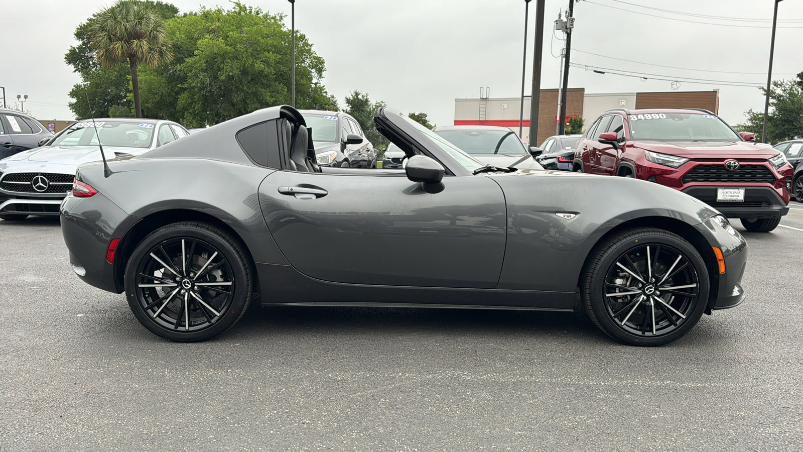 Certified 2025 MAZDA MX-5 Miata RF Grand Touring RWD image 3
