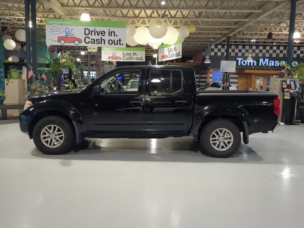 Used 2015 Nissan Frontier SV AWD/4WD image 10