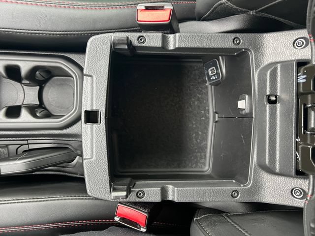 Used 2024 Jeep Wrangler Unlimited Rubicon AWD/4WD image 25