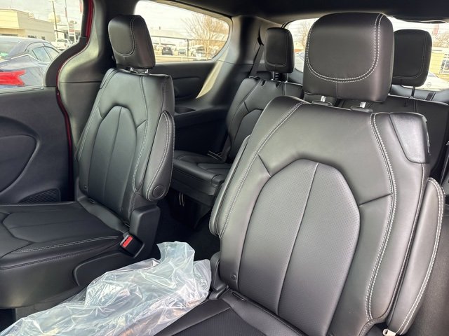 New 2026 Chrysler Voyager LX image 11