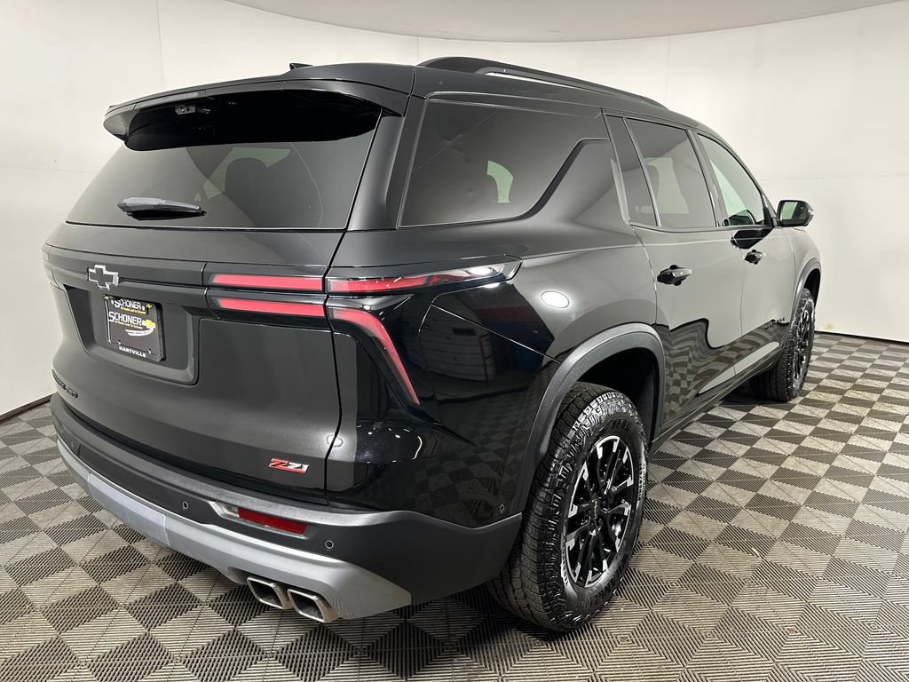 Used 2025 Chevrolet Traverse Z71 w/ Enhanced Driving Package AWD/4WD image 5