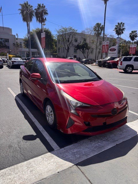 Used 2016 Toyota Prius Two image 3