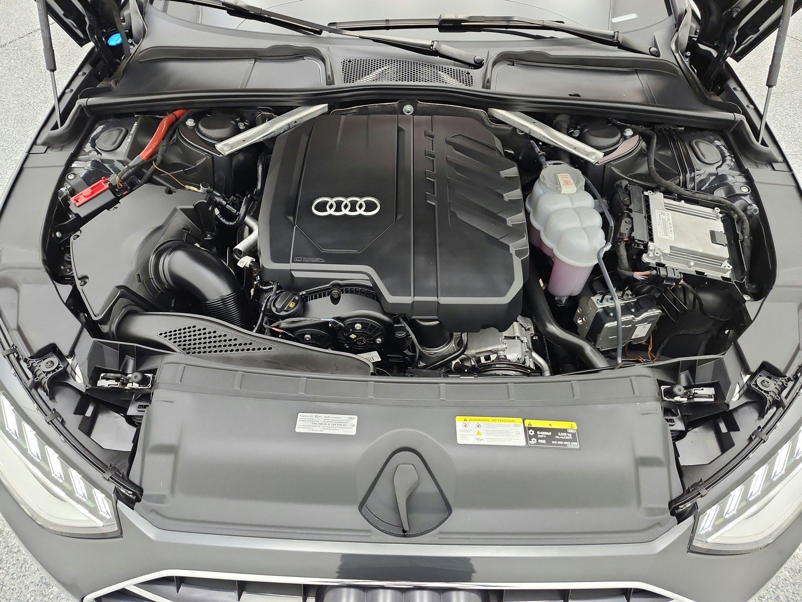 Used 2023 Audi A4 2.0T Premium w/ Convenience Package AWD/4WD image 16