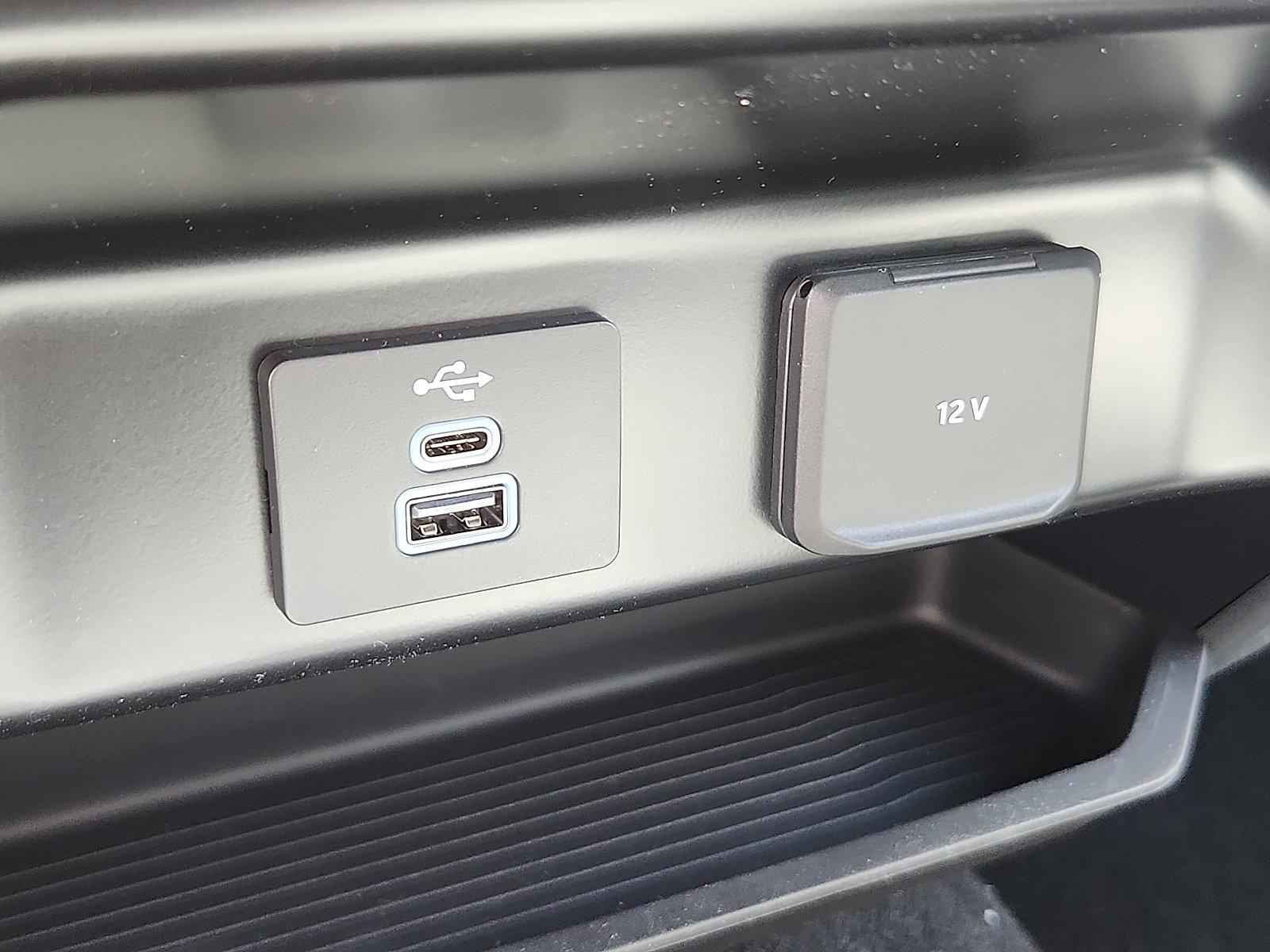New 2026 Ford F250 XLT w/ FX4 Off-Road Package AWD/4WD image 14