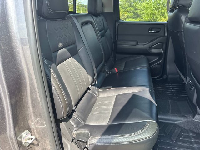Used 2024 Nissan Frontier SL AWD/4WD image 24