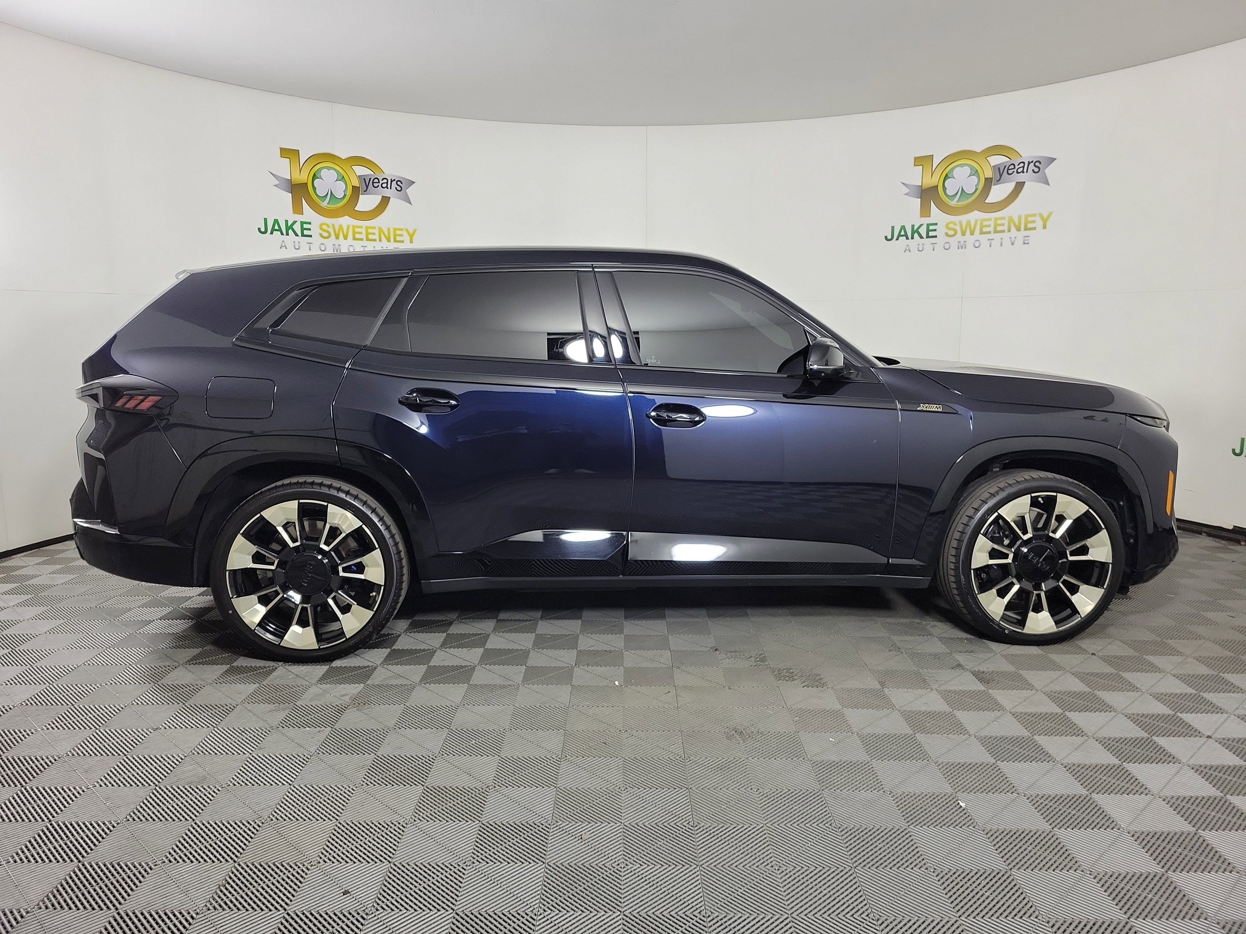 Certified 2023 BMW XM w/ M Driver's Package image 8