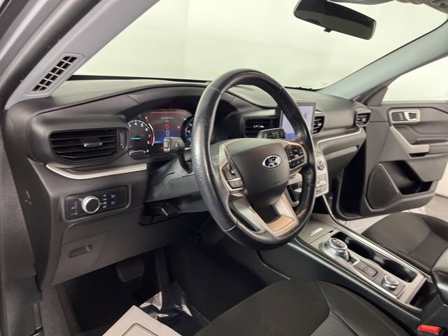 Used 2022 Ford Explorer XLT image 19