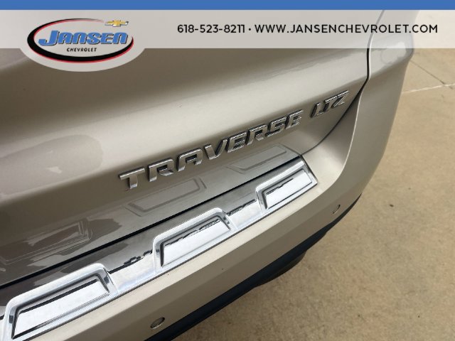 Used 2014 Chevrolet Traverse LTZ FWD image 32
