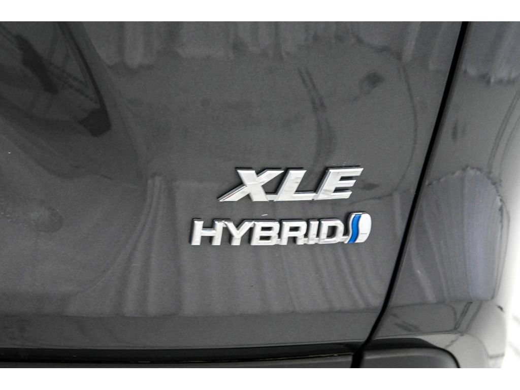 Used 2022 Toyota RAV4 XLE w/ Convenience Package image 51