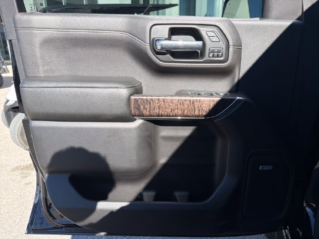Used 2019 GMC Sierra 1500 Denali w/ Denali Ultimate Package AWD/4WD image 11
