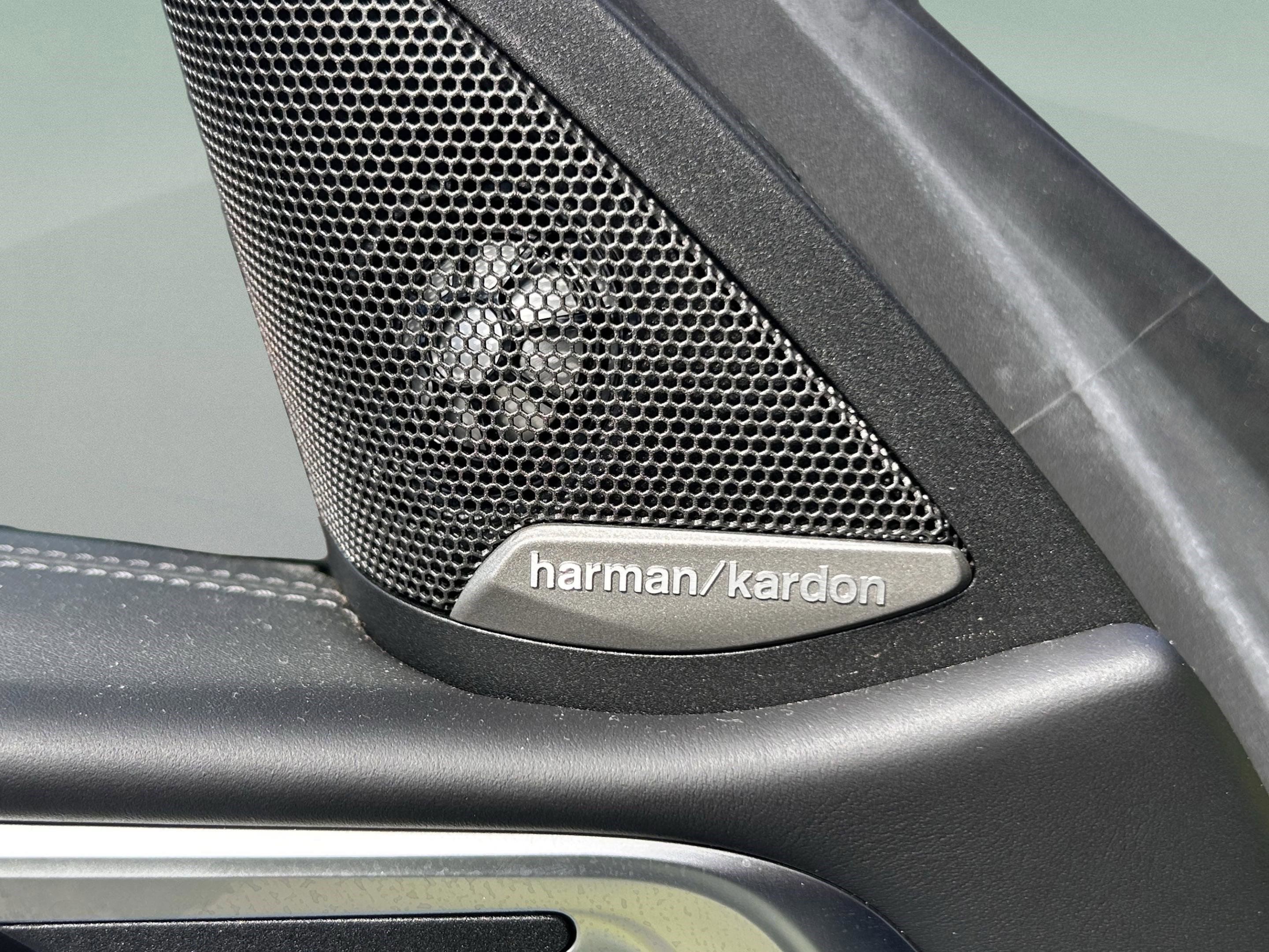 Used 2024 BMW M4 Coupe w/ M Carbon Exterior Package image 25