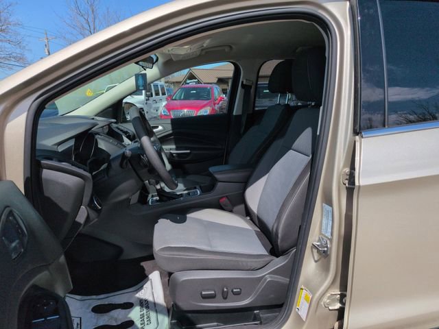 Certified 2017 Ford Escape SE w/ Equipment Group 201A image 22