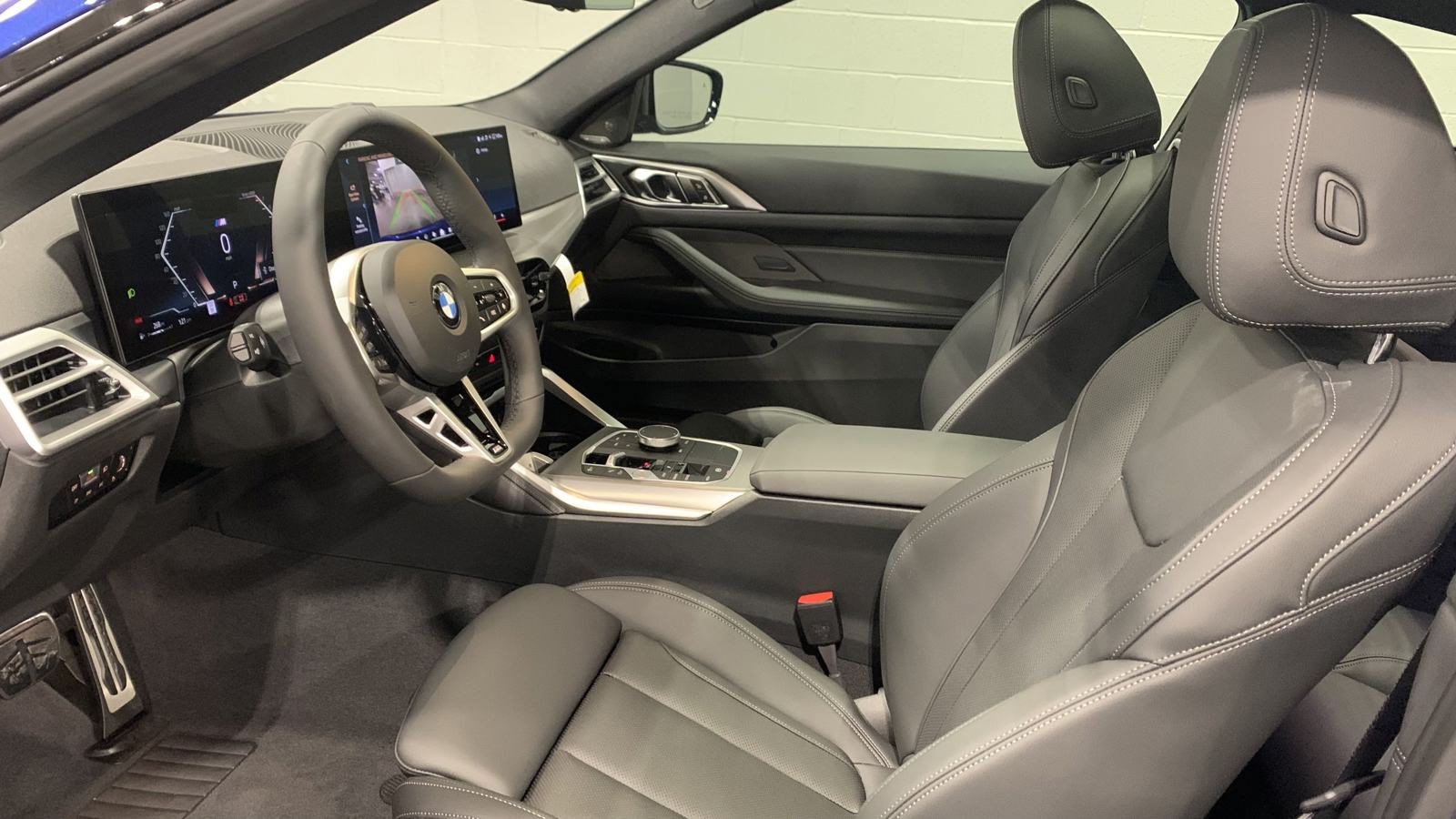 Used 2025 BMW 430i Coupe w/ M Sport Package RWD image 12