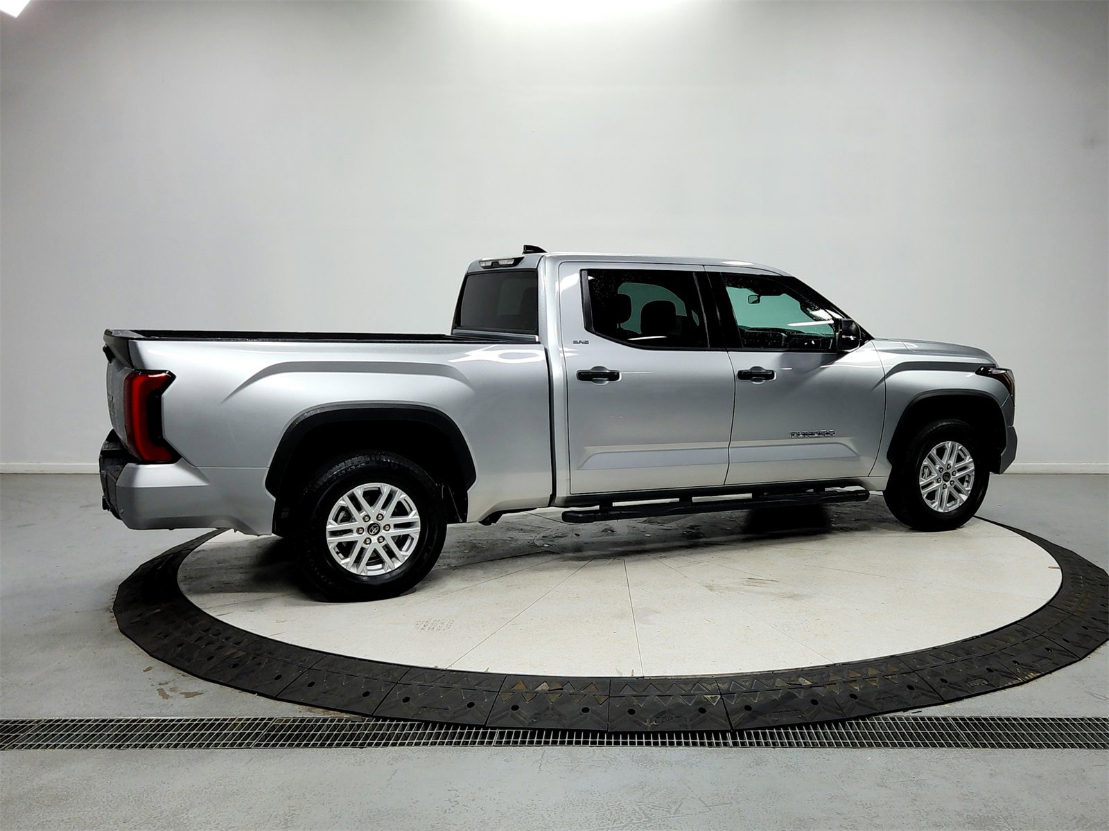 Used 2022 Toyota Tundra SR5 image 7