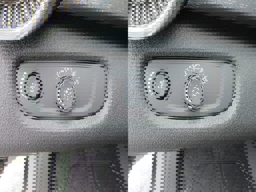 New 2026 Chevrolet Trax ACTIV FWD image 23