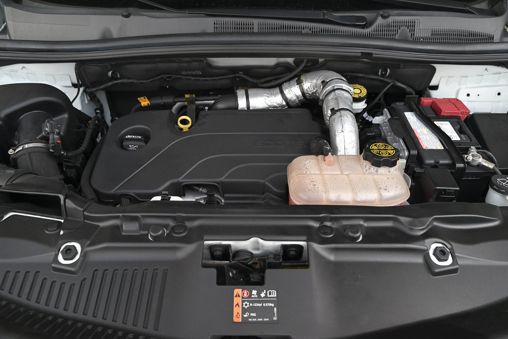 Used 2022 Buick Encore Preferred w/ Safety Package FWD image 11