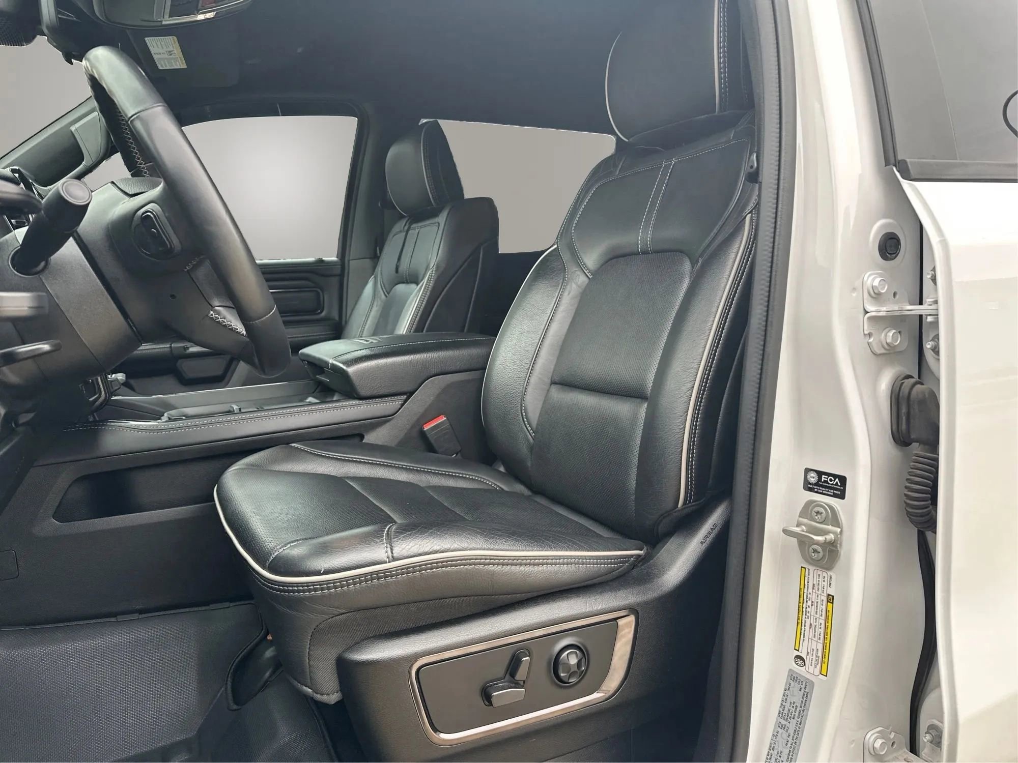 Used 2023 RAM 1500 Limited AWD/4WD image 20