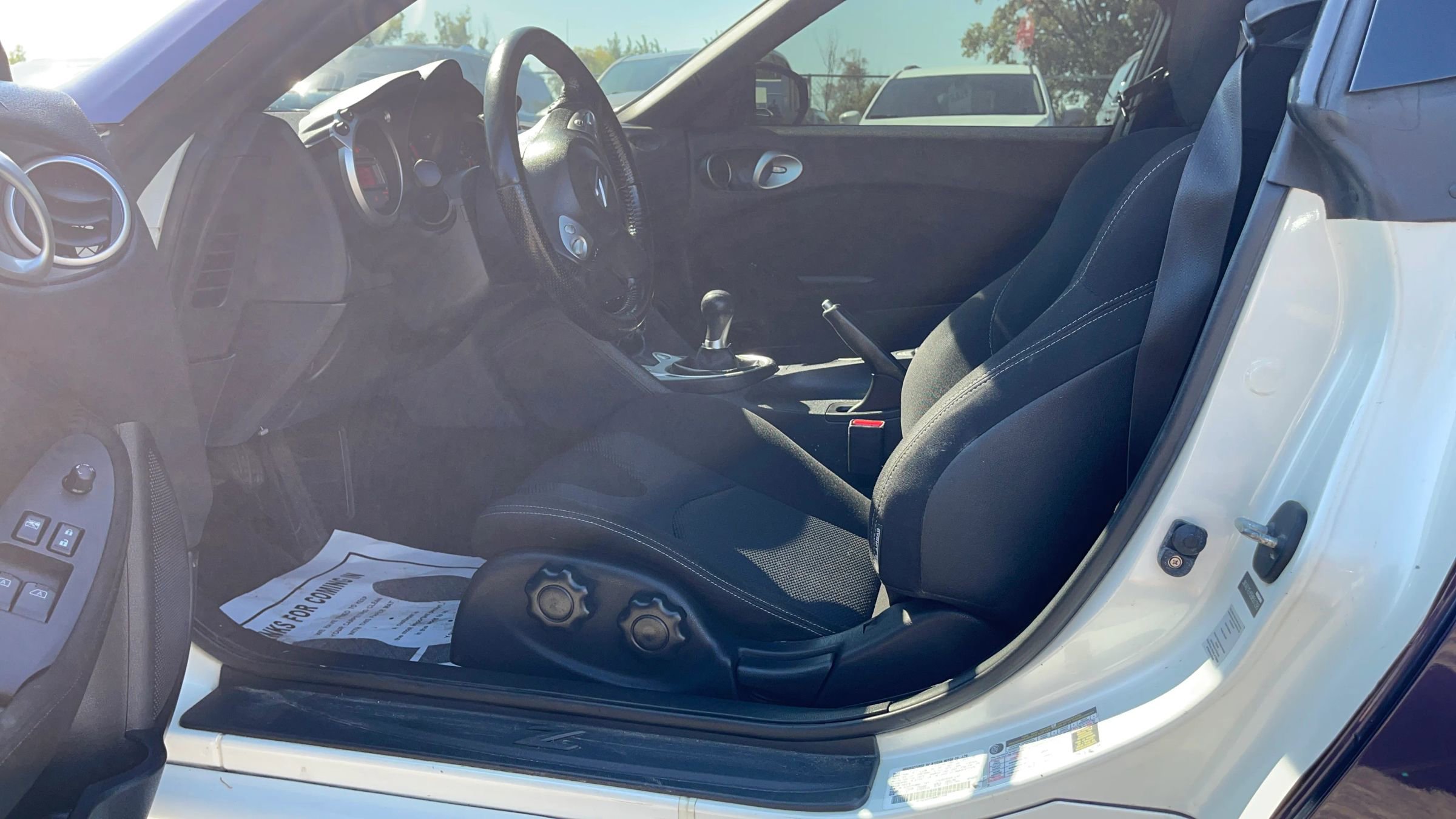 Used 2011 Nissan 370Z Touring w/ Sport Pkg image 12