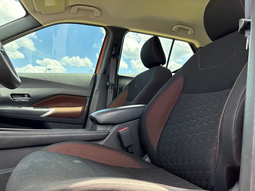 Used 2021 Nissan Kicks SR FWD image 4