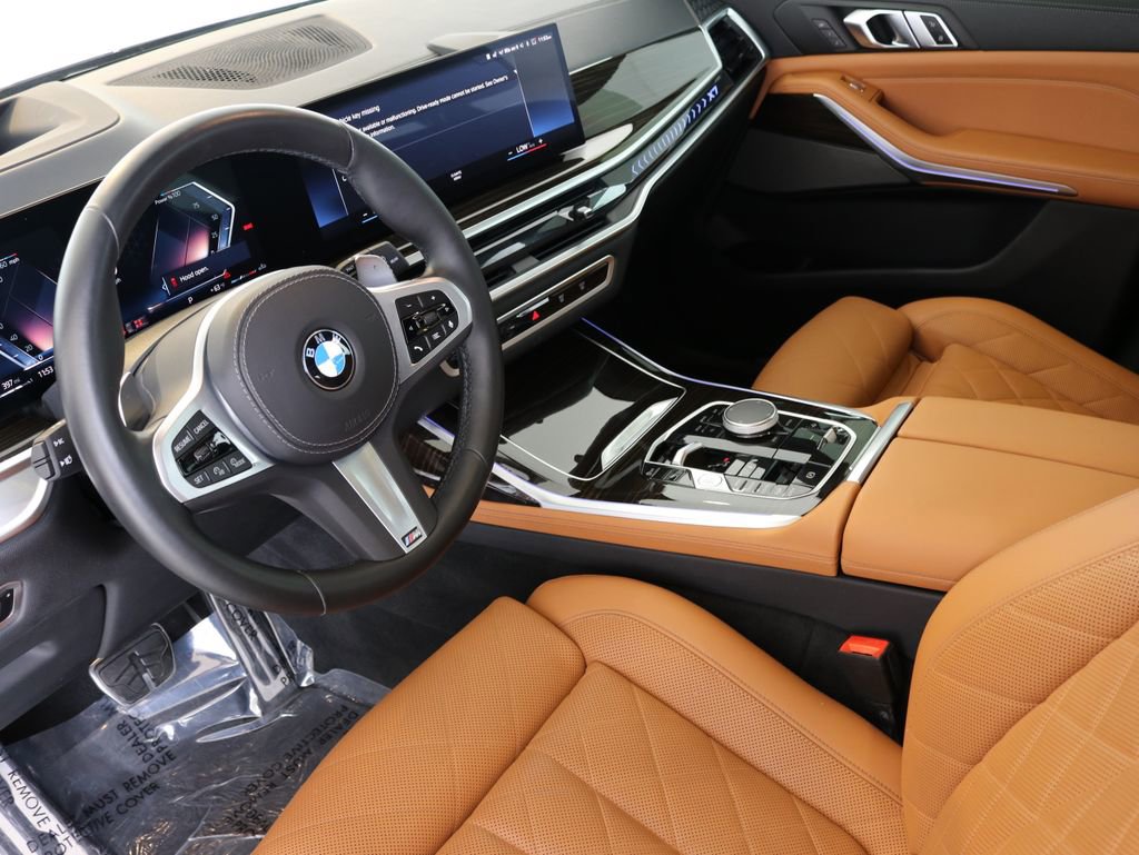 Used 2023 BMW X7 xDrive40i w/ M Sport Package AWD/4WD image 22