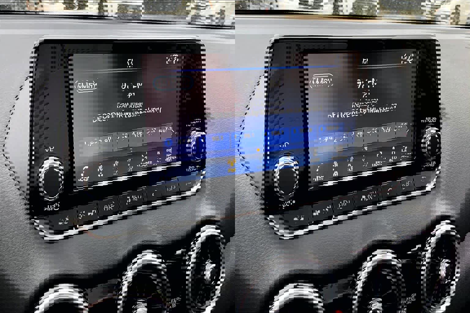 Used 2024 Nissan Sentra S image 29