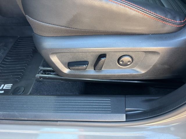 Used 2025 Nissan Rogue SV AWD/4WD image 18