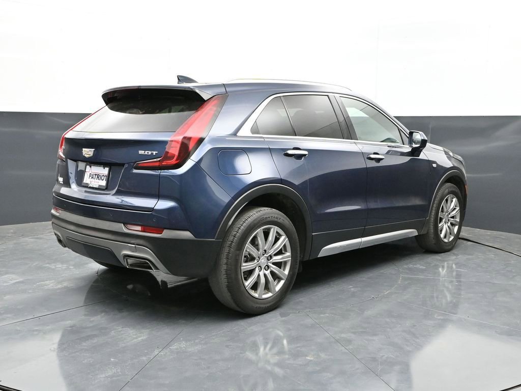 Used 2019 Cadillac XT4 Premium Luxury w/ Cold Weather Package image 3